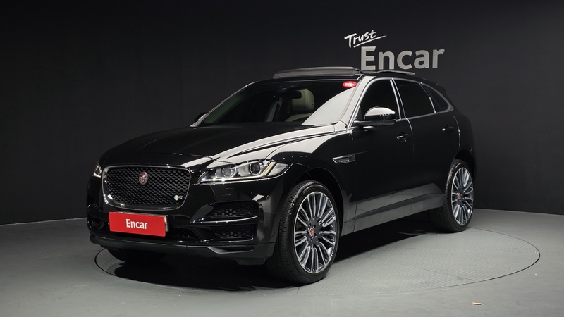 Jaguar F-Pace