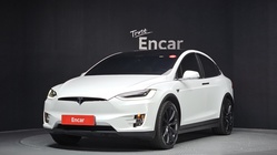 Tesla Model X 2020