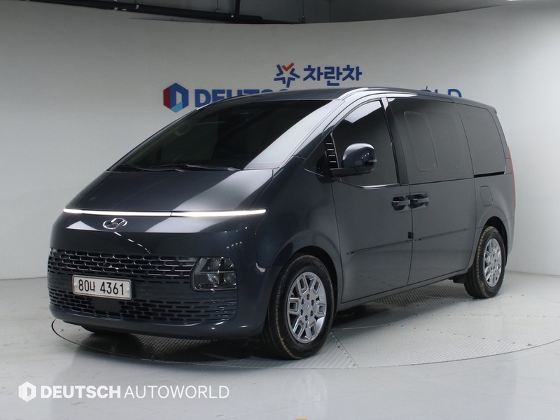 Hyundai Staria