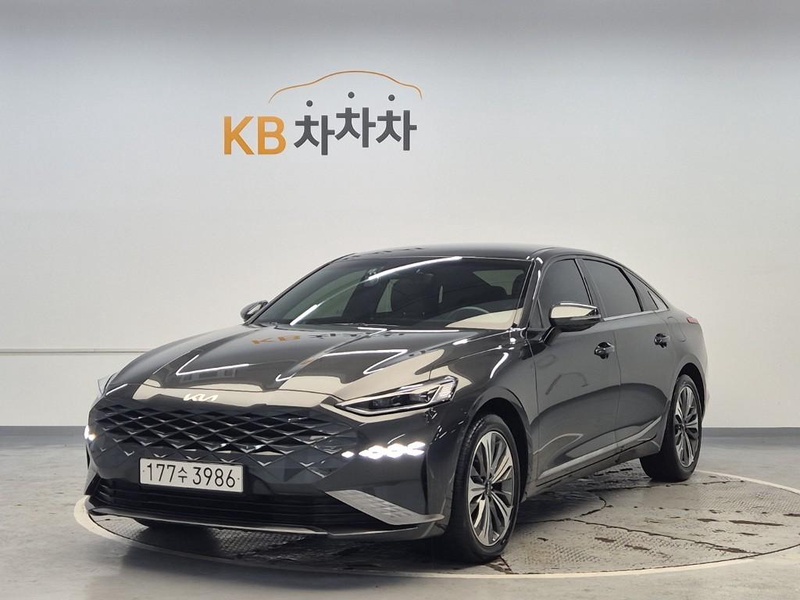 Kia K8
