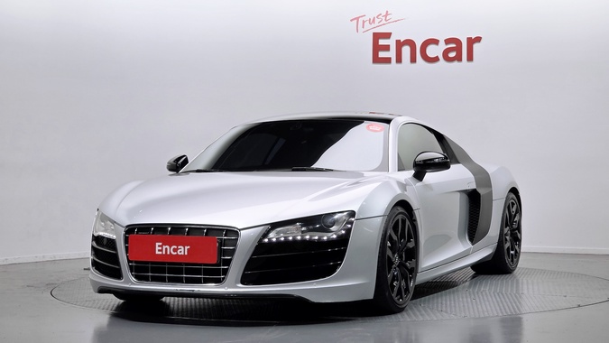 Audi R8 2012