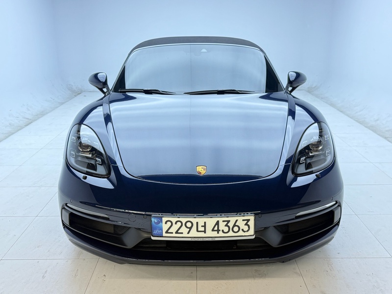 Porsche 718
