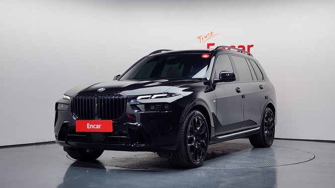 BMW X7 2025