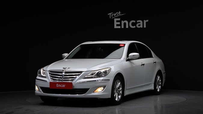 Hyundai Genesis 2013