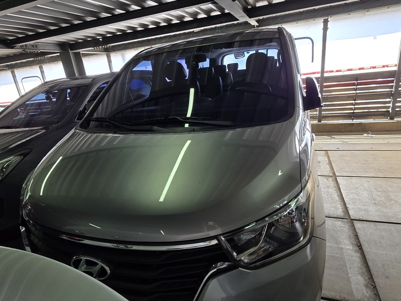 Hyundai Starex