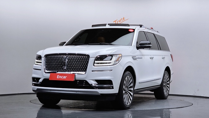 Lincoln Navigator 2021