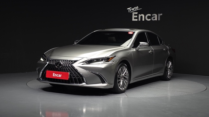 Lexus ES 2023