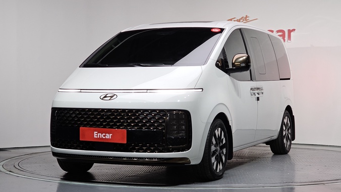 Hyundai Staria 2024