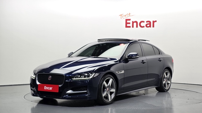 Jaguar XE 2016