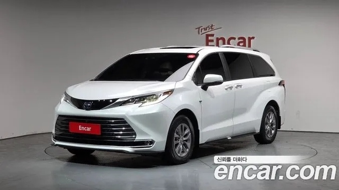 Toyota Sienna 2024