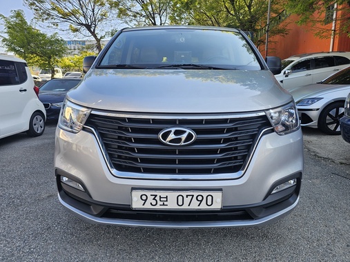 Hyundai Starex 2018
