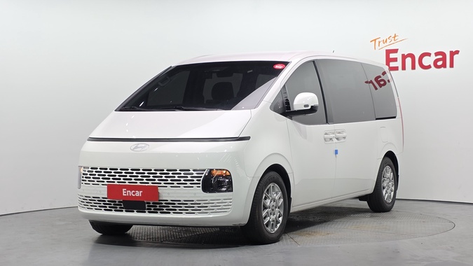 Hyundai Staria 2024