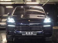 Porsche Cayenne 2021