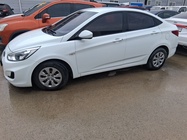 Hyundai Accent 2015