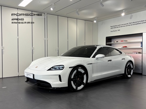 Porsche Taycan 2025