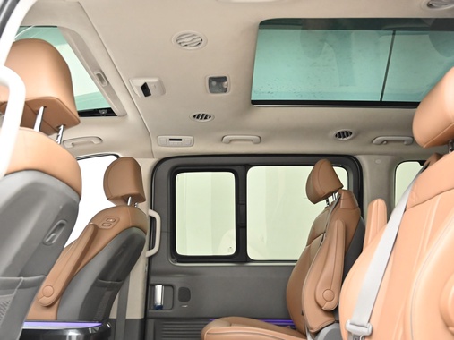 Hyundai Staria 2021