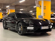 Porsche Panamera 2021