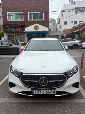 Mercedes-Benz E-Class 2024