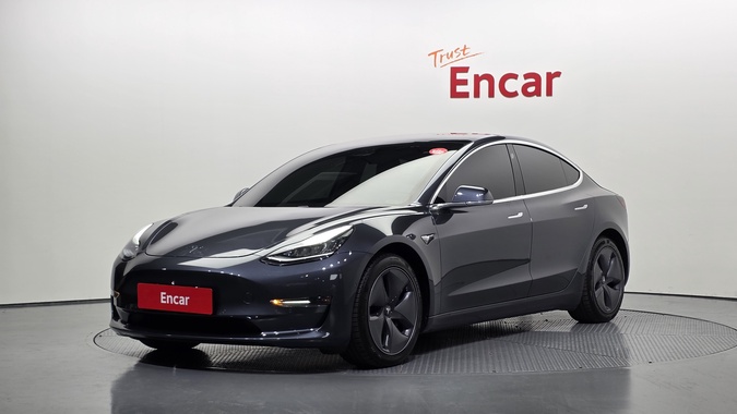 Tesla Model 3 2020