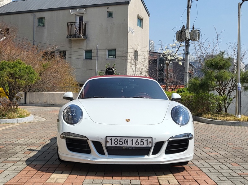 Porsche 911