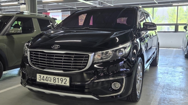 Kia Carnival