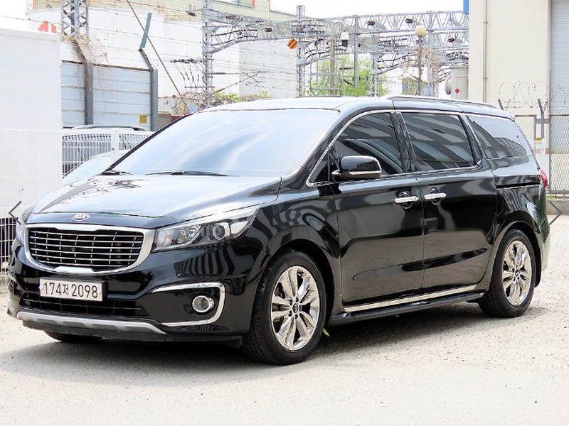 Kia Carnival