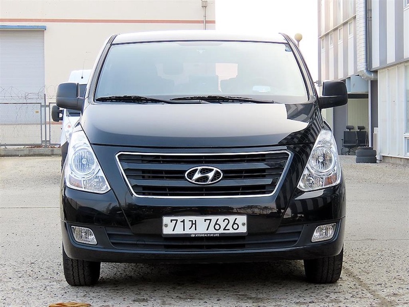 Hyundai Starex