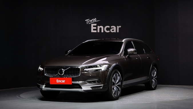Volvo V90 2022