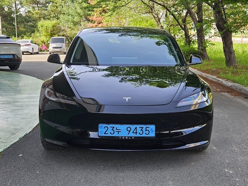 Tesla Model 3 2024