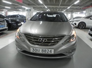 Hyundai Sonata 2010