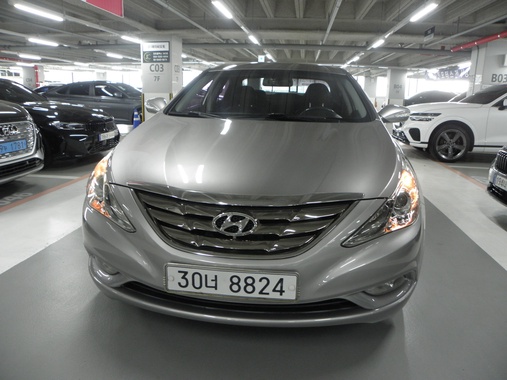 Hyundai Sonata 2010