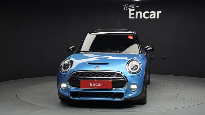 MINI Cooper 2018