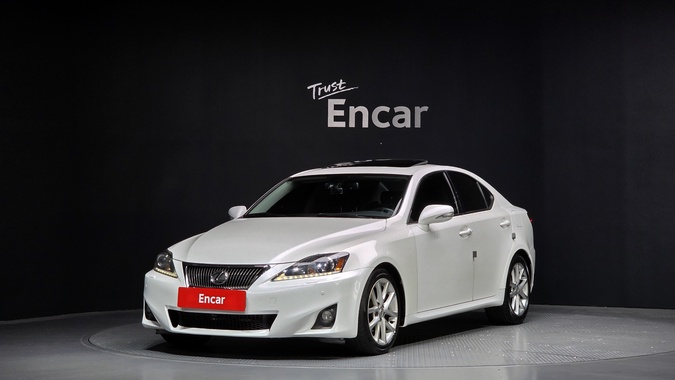 Lexus IS 2011