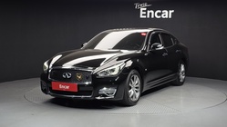 Infiniti Q70 2017
