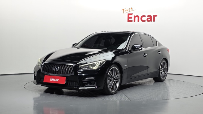 Infiniti Q50 2015