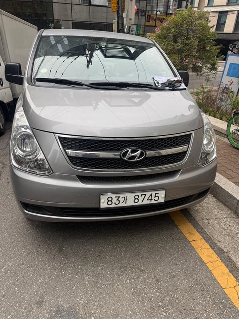 Hyundai Starex