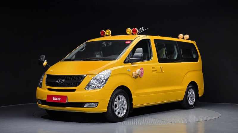 Hyundai Starex