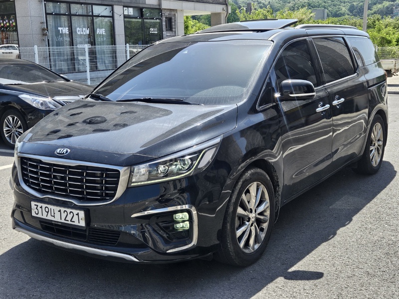 Kia Carnival
