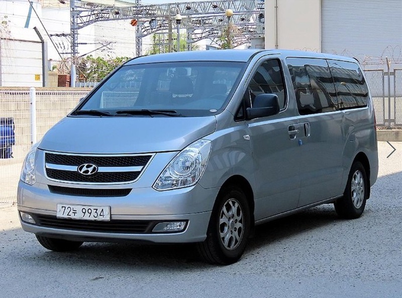 Hyundai Starex