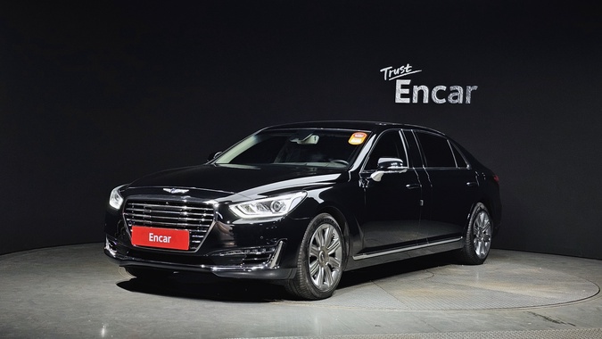 Genesis EQ900 2017