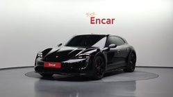 Porsche Taycan 2022