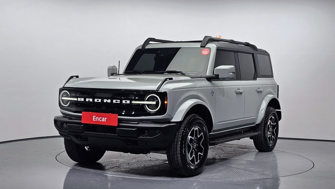 Ford Bronco 2023