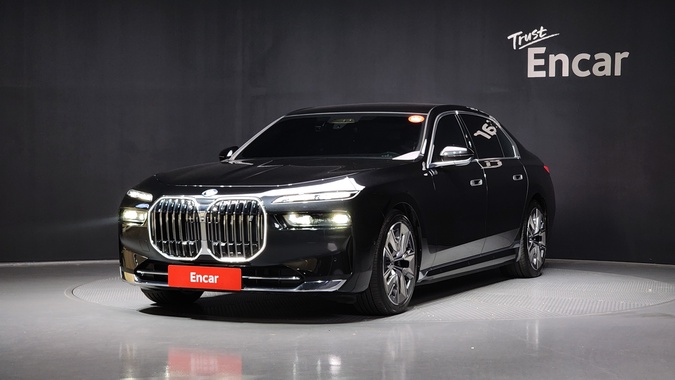 BMW i7 2023