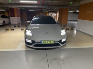 Porsche Panamera 2021