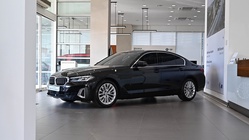 BMW 5 Series 2023