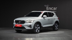Volvo XC40 2024