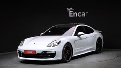 Porsche Panamera 2020