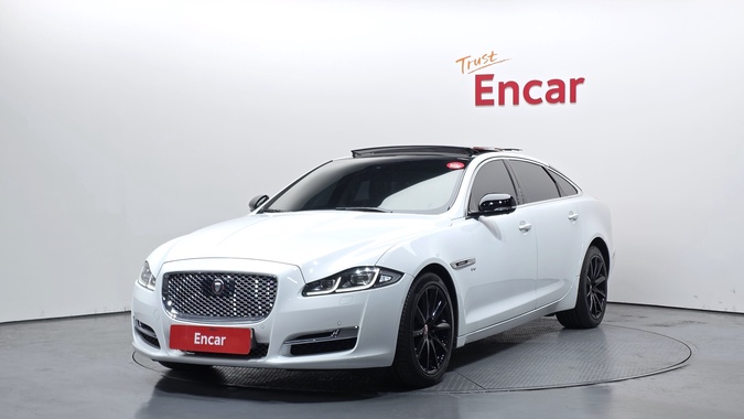 Jaguar XJ 2016