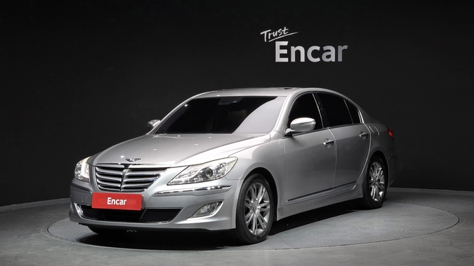 Hyundai Genesis 2011