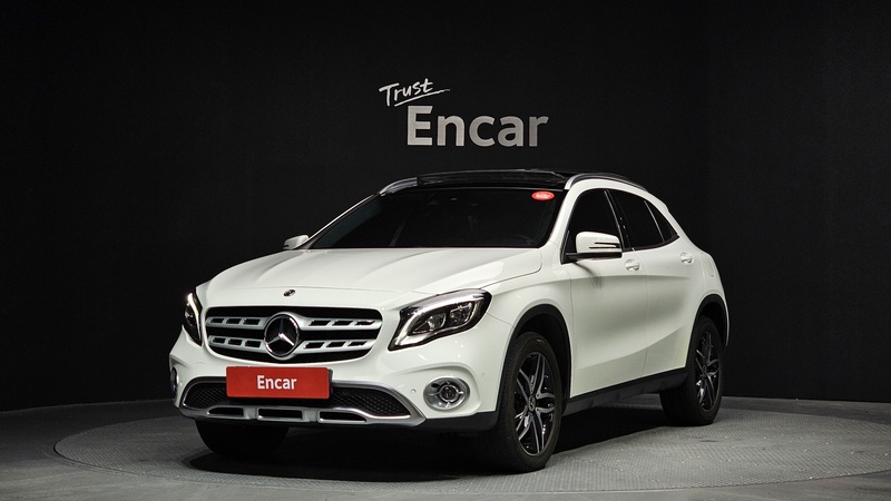 Mercedes-Benz GLA-Class